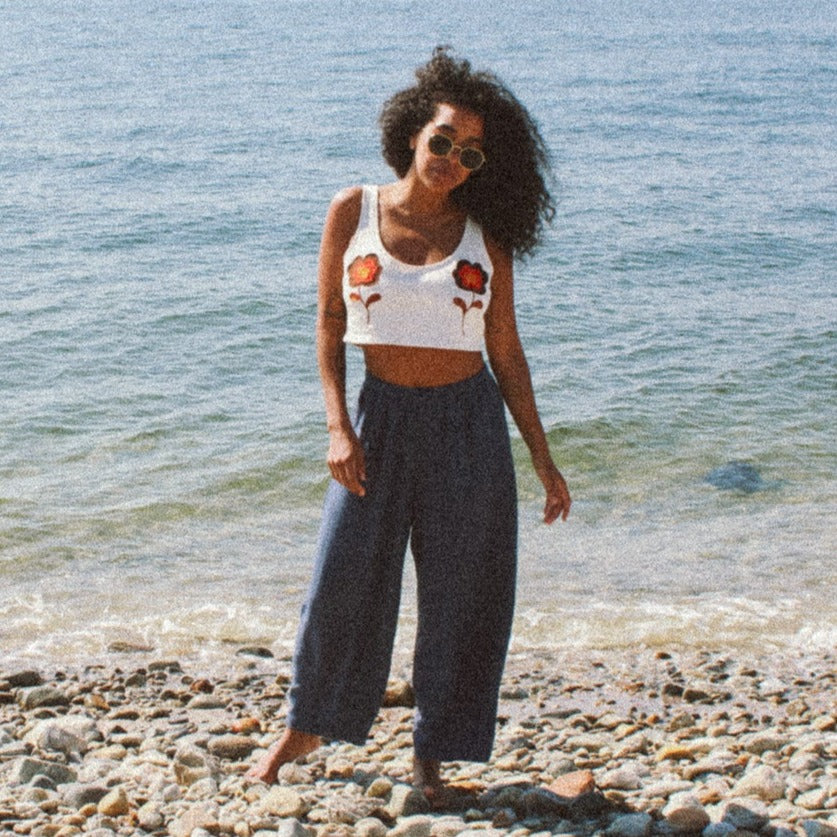 Bottoms – Aki & Co