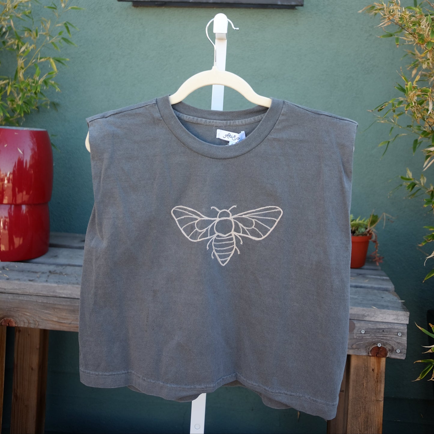 Bee Muscle Tee